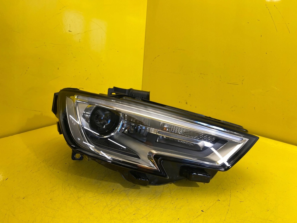  faro der.. audi a3 s3 rs3 8v0 lift 17 xénon (#)