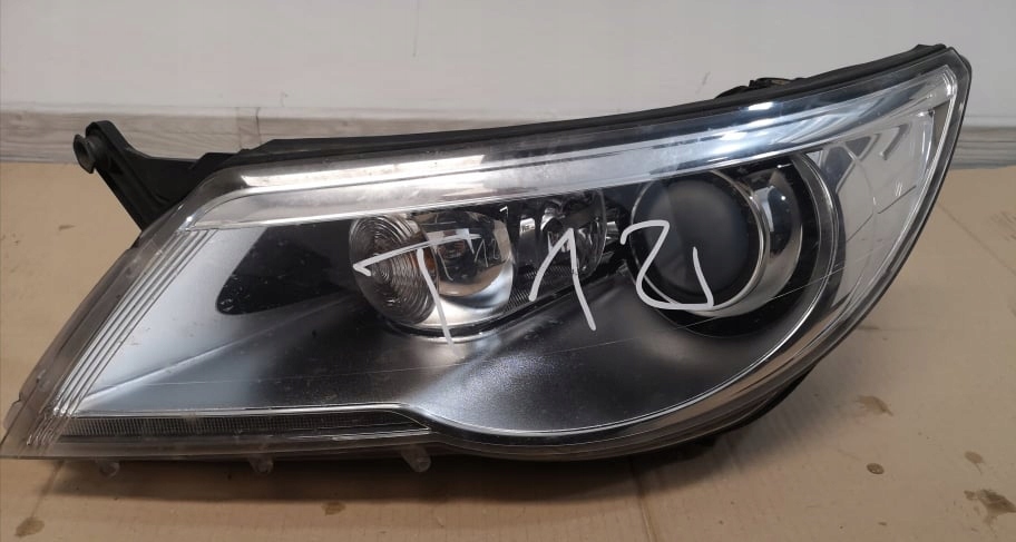 vw tiguan faro izq. bi xenon  giratorio  (#)