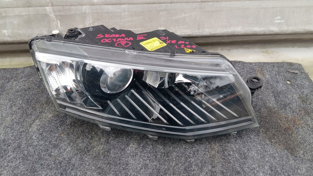 faro delantera der.. skoda octavia iii bi xénon (#)