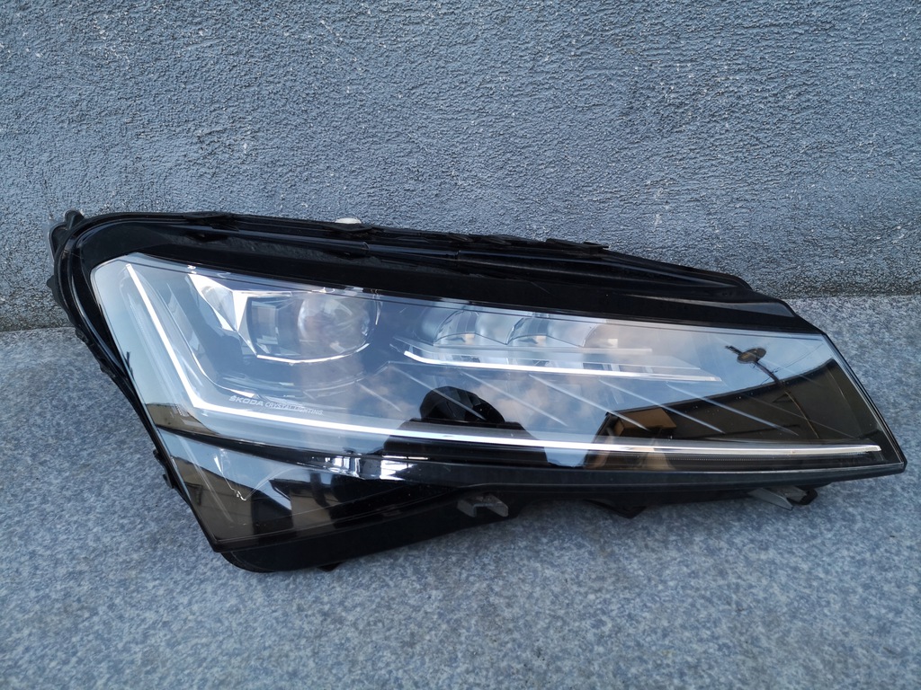 skoda superb 3 iii 3v1 lift 19 full led der.. (#)