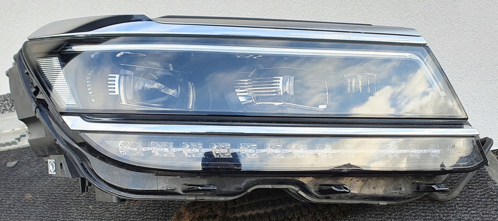 tiguan allspace faro der.. full led 5nn941082c (#)
