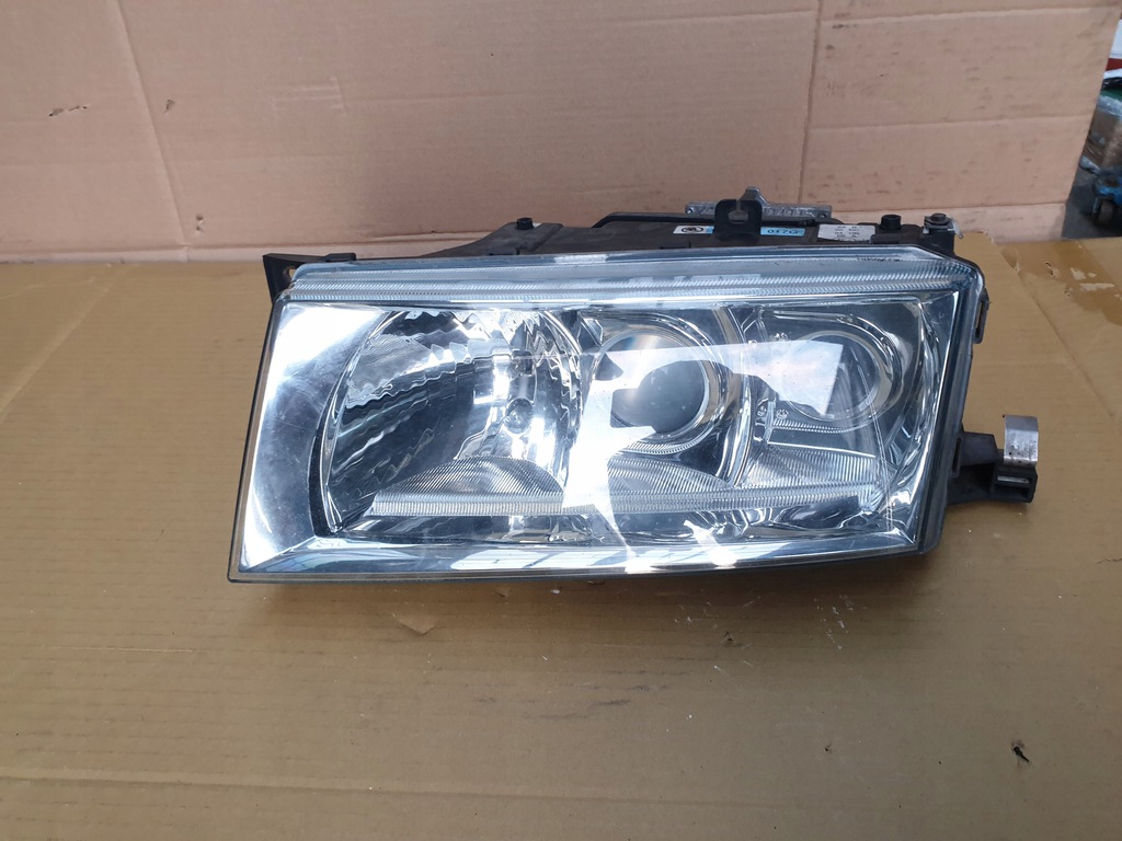  faro izq. xénon skoda octavia 01u1941016g komple (#)