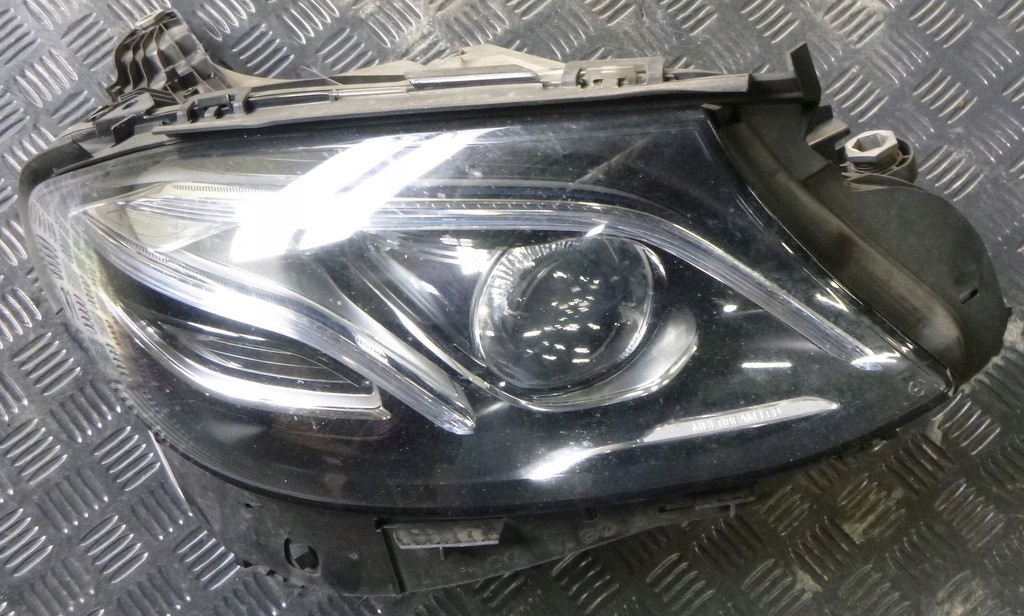 mercedes e w213 faro der.. a2139064804 (#)