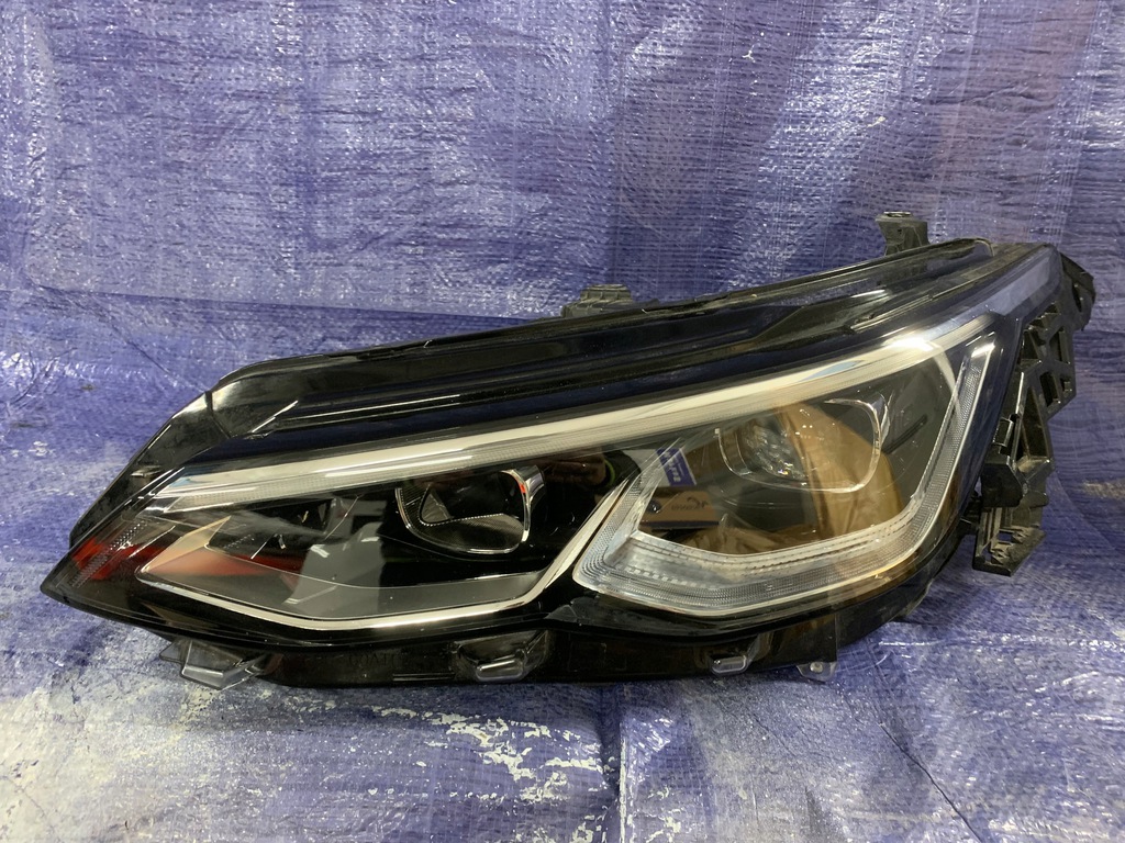vw golf viii 8 izq. faro full led (#)