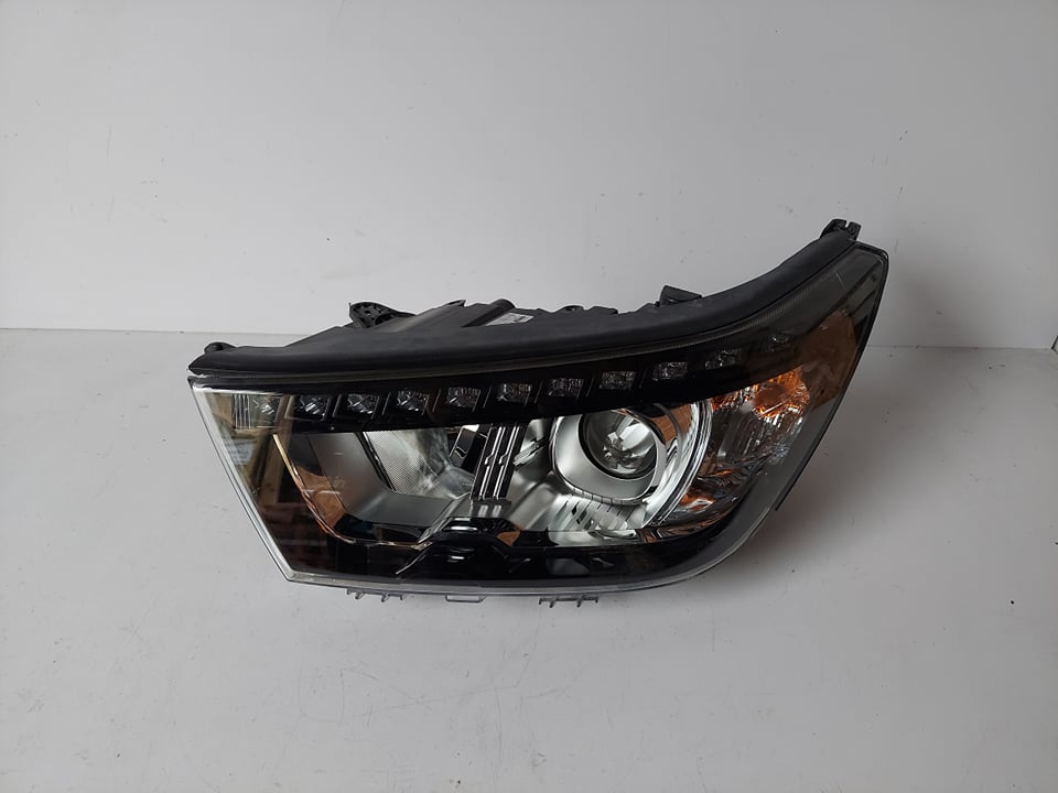 ssangyong tivoli 15 faro frente izq. delantera (#)