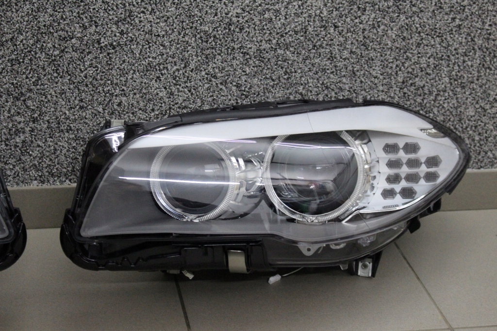 bmw 5 f10 f11 09 13 bi xenon no skret faro frente  (#)