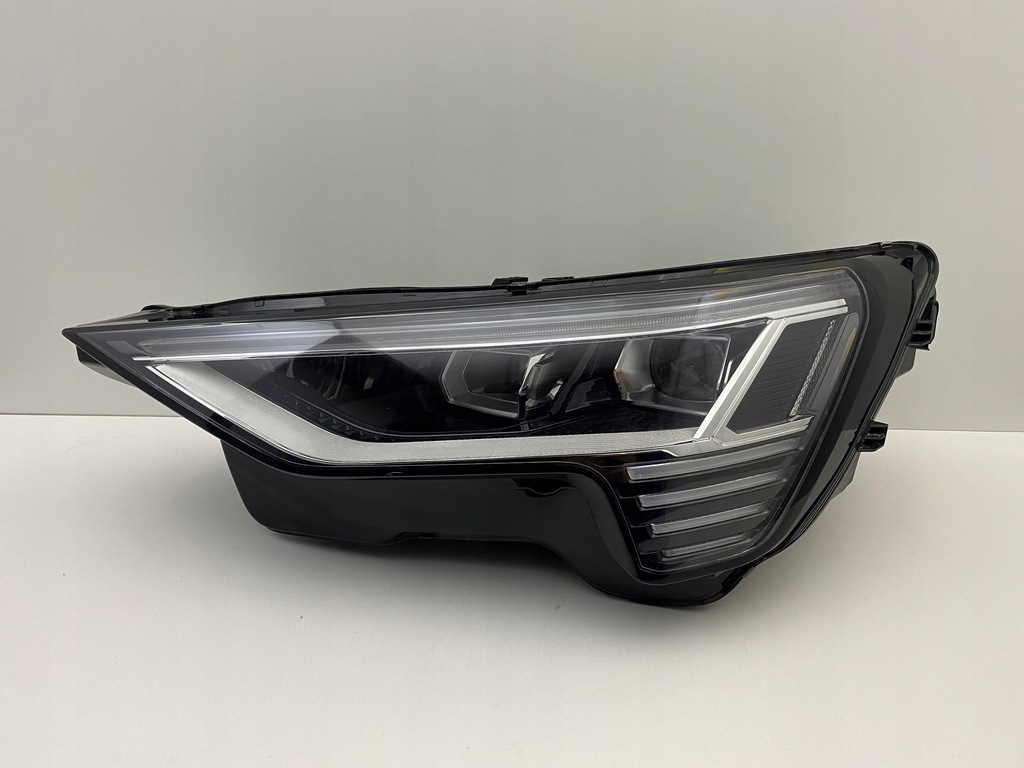 audi e tron 4ke izq. faro frente full led 19 (#)