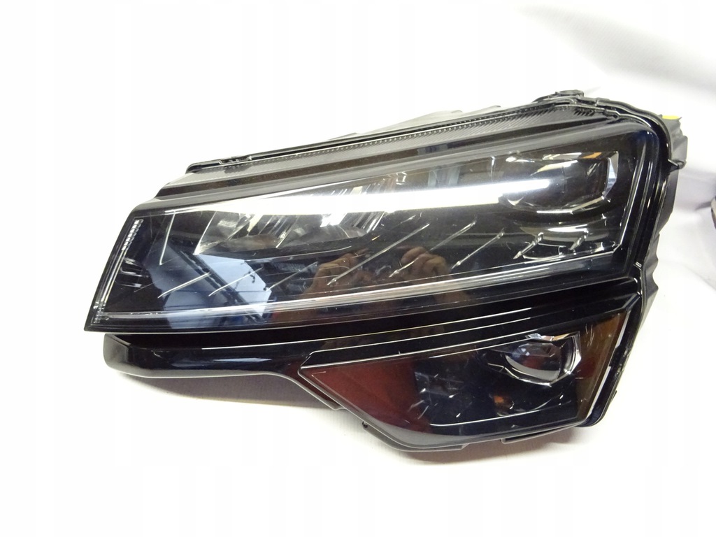 skoda karoq faro izq. full led 57b941015b (#)