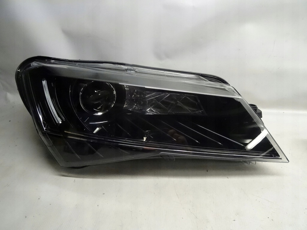 skoda superb iii faro xénon der.. 3v1941016b (#)
