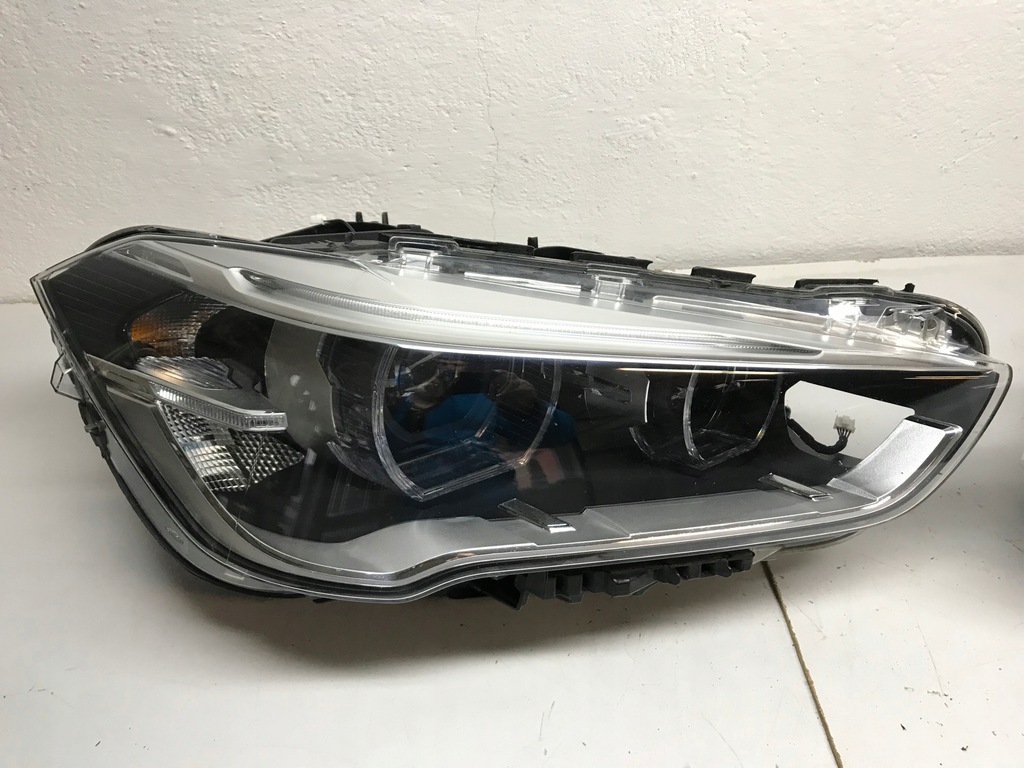  faro der.. bmw x1 f48 full led 15 >16 (#)