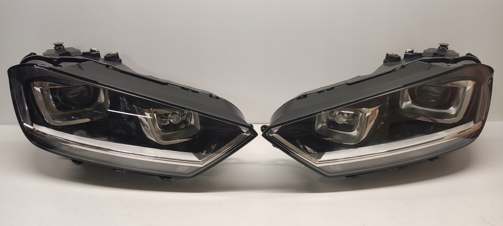 vw golf sportsvan 518 faro izq. der.. xénon (#)
