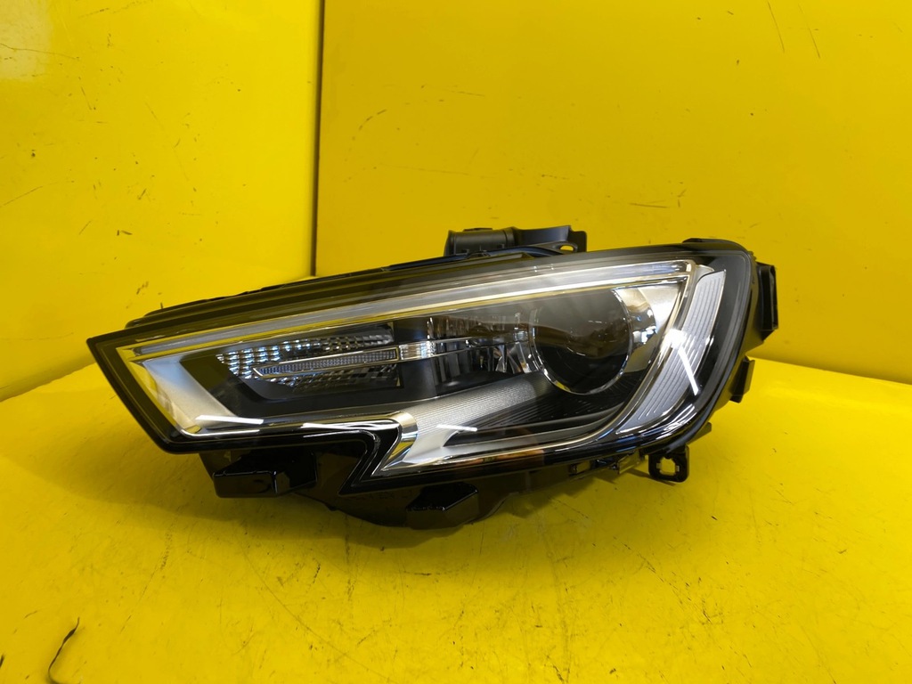  faro izq. audi a3 s3 rs3 8v0 lift 17 xénon (#)
