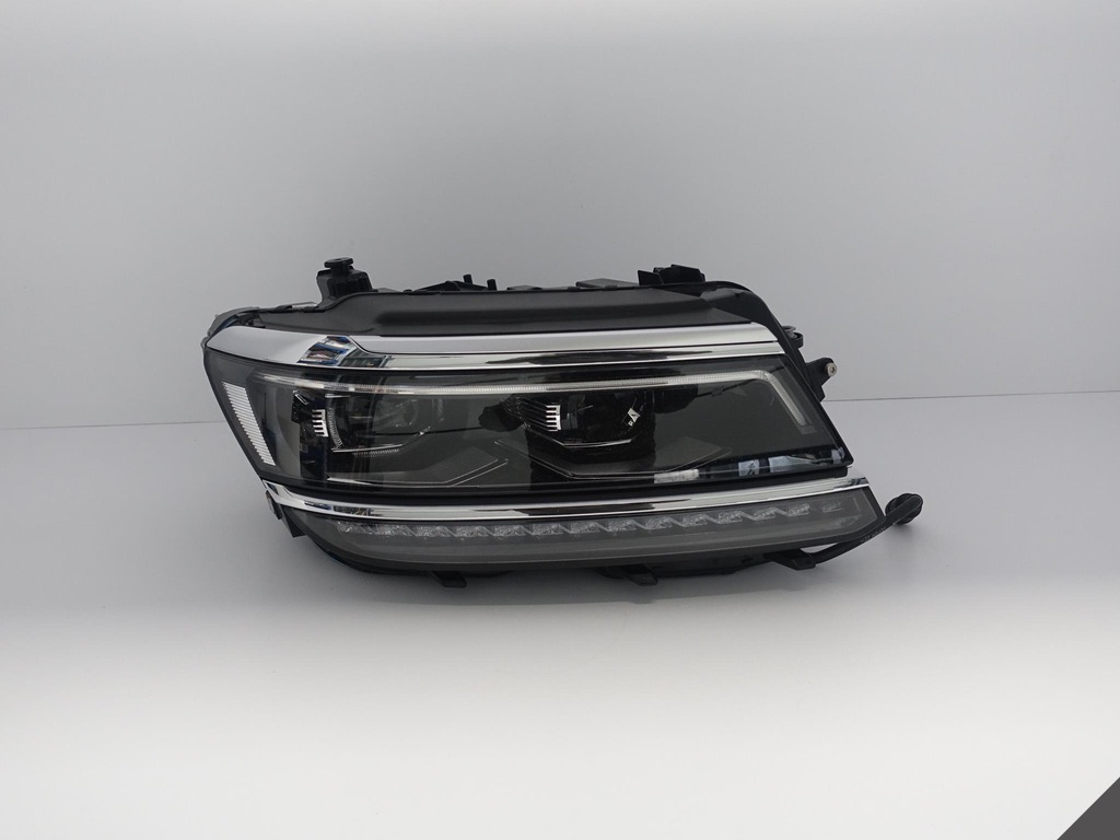 vw tiguan ii 2 5nb 15 20 full led der.. eu b perfecta (#)