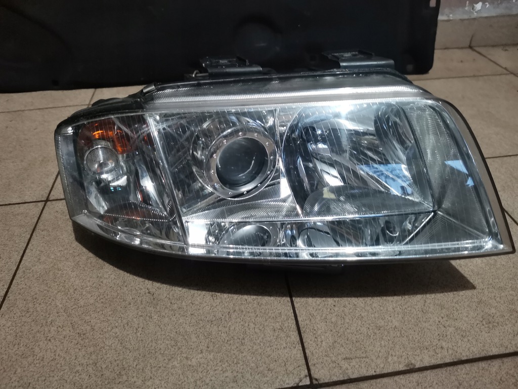 faro frente der.. audi a6 c5 4 2 estandar  nuevo  (#)