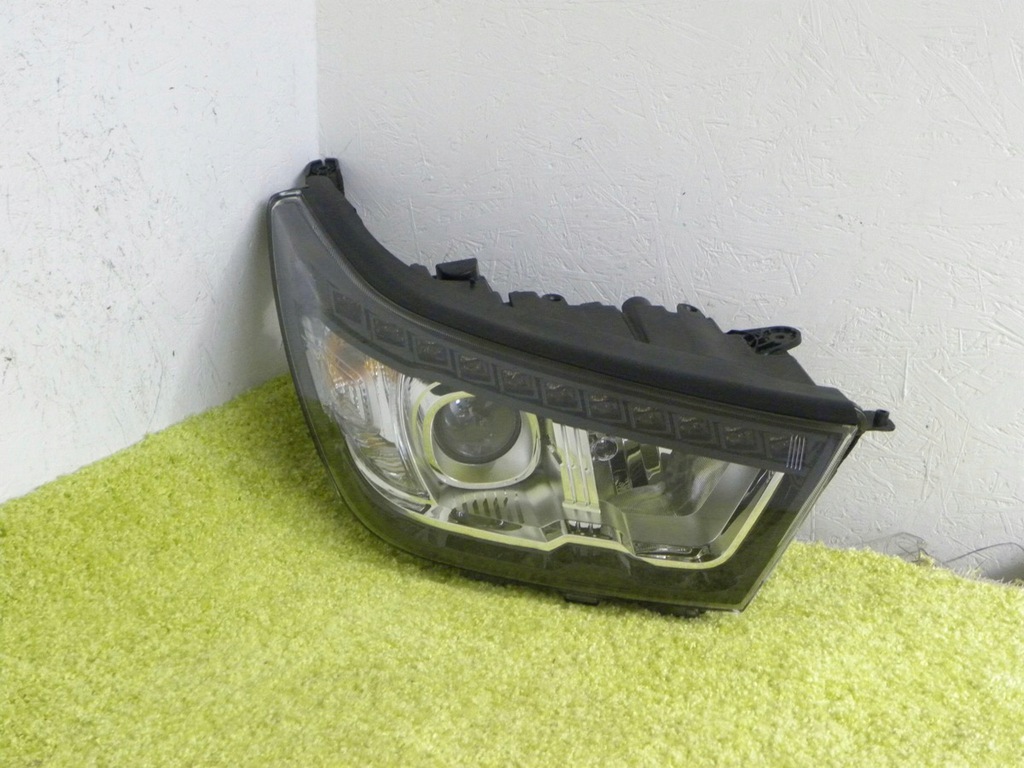 faro der.. ssangyong tivoli led ok euro (#)