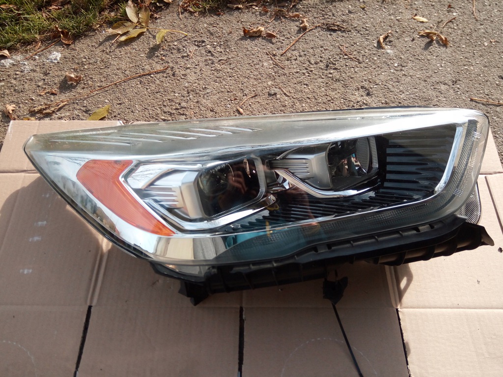 gv41 13d154 ad faro frente der.. ford kuga mk2 fl (#)