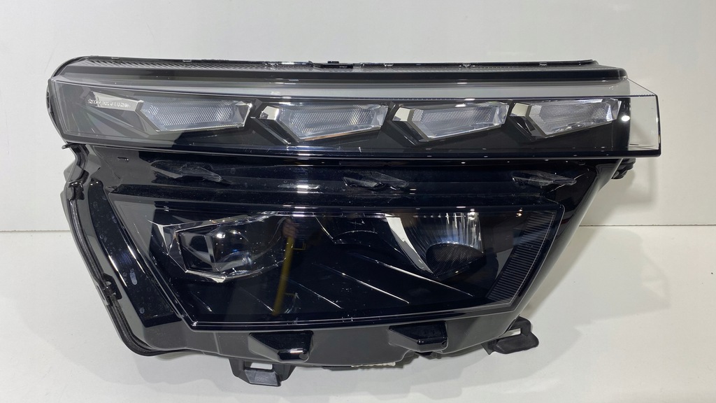  faro full led skoda kamiq 658941016b der.. (#)