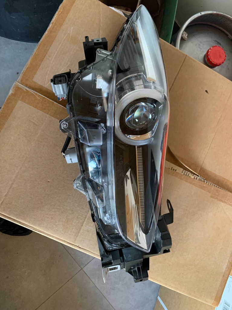  faro delantera der.. bi xénon ful led mazda 3 eu (#)
