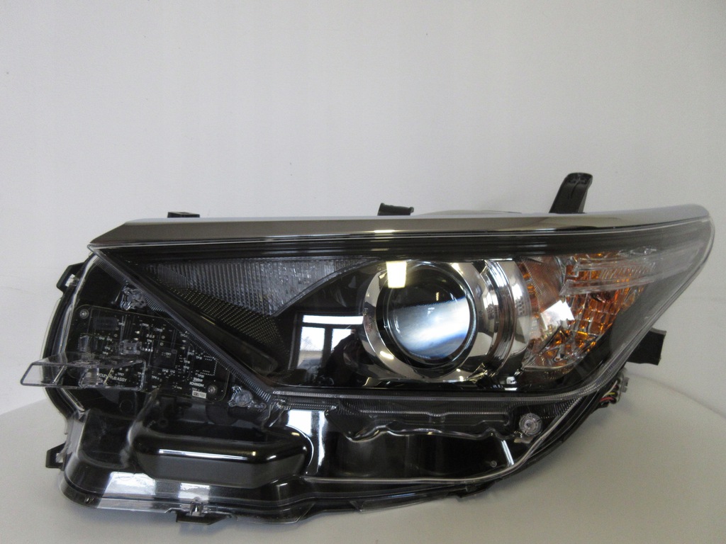 auris ii lift estandar faro izq. compl (#)