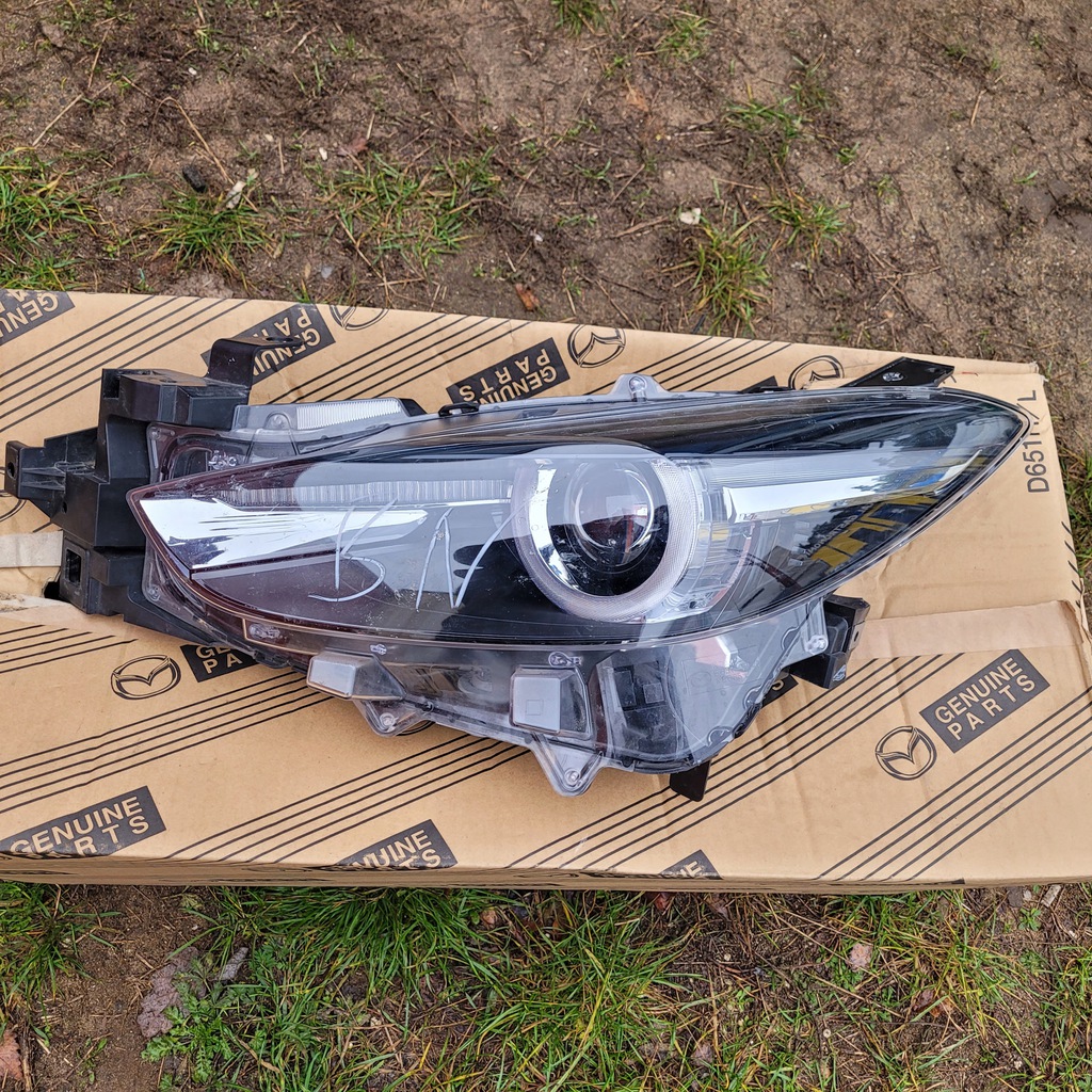 mazda3 mazda 3 despues del lifting 16 18r izq. led 8l (#)