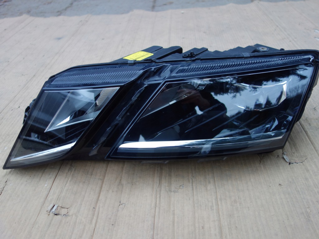  faro skoda octavia iii lift 5e1 izq. (#)