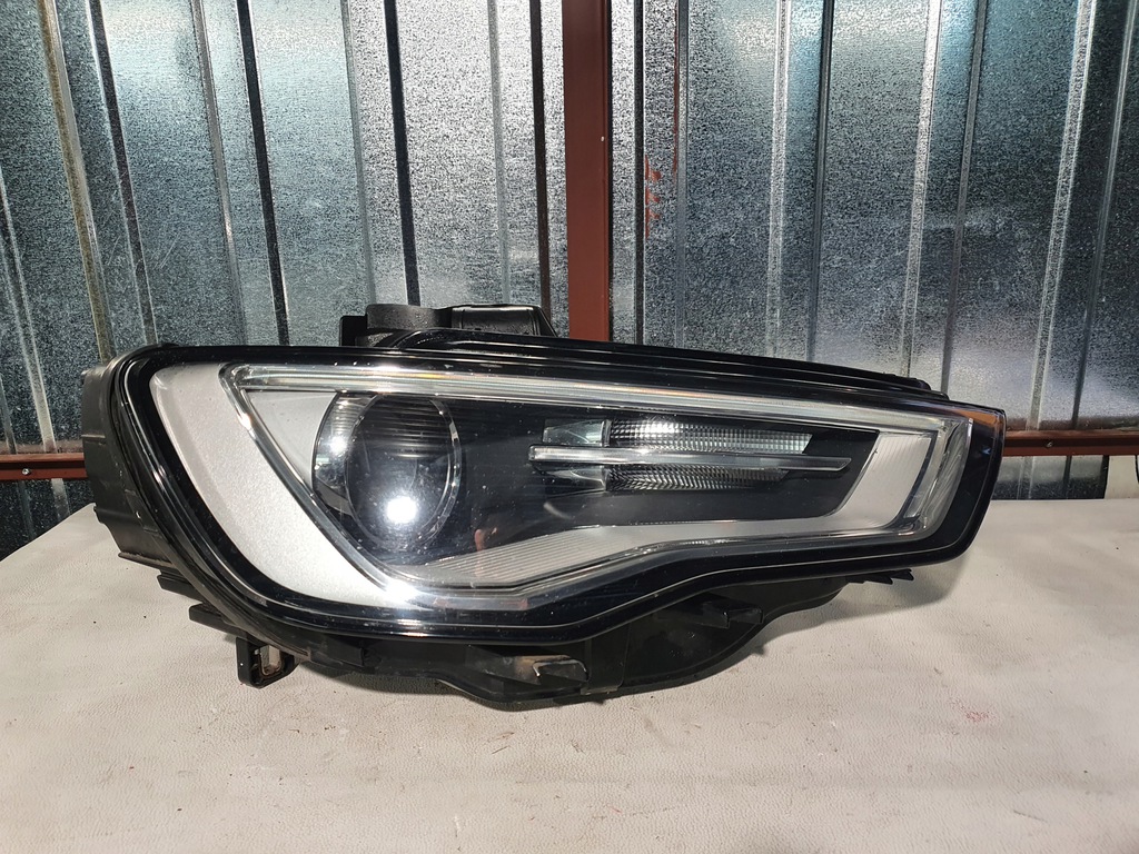  faro frente delantera der.. audi a3 8v xénon led (#)