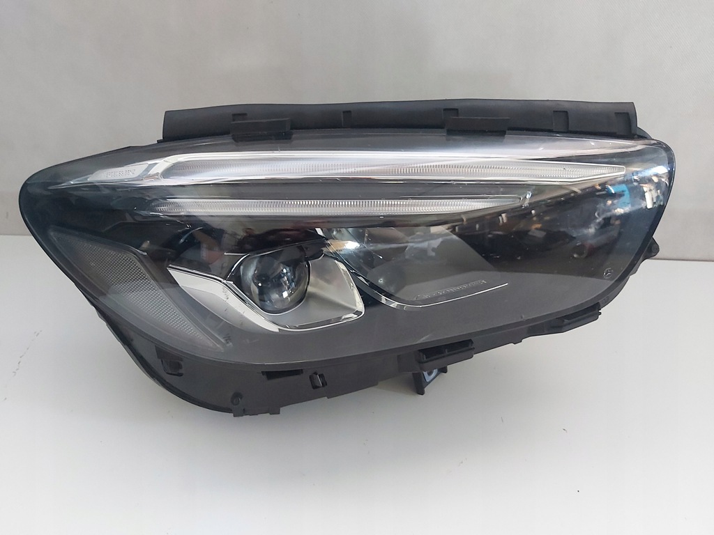 mercedes b clase a2479062603 faro frente der.. (#)