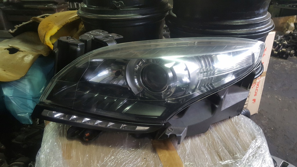 260605147r xénon led megane iii lift 11 13 izq. (#)