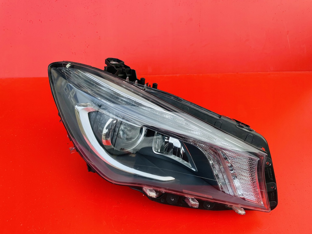  faro der.. mercedes cla w117 bi xénon direccional (#)