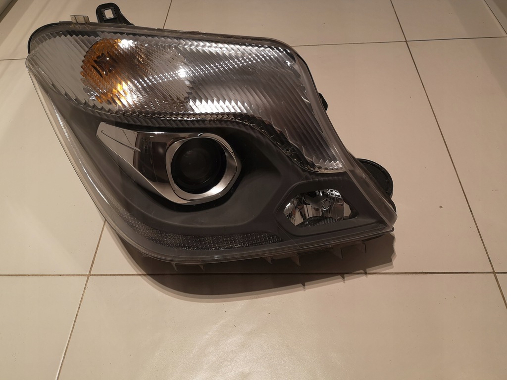  faro xénon der.. mercedes sprinter 906 lift led (#)