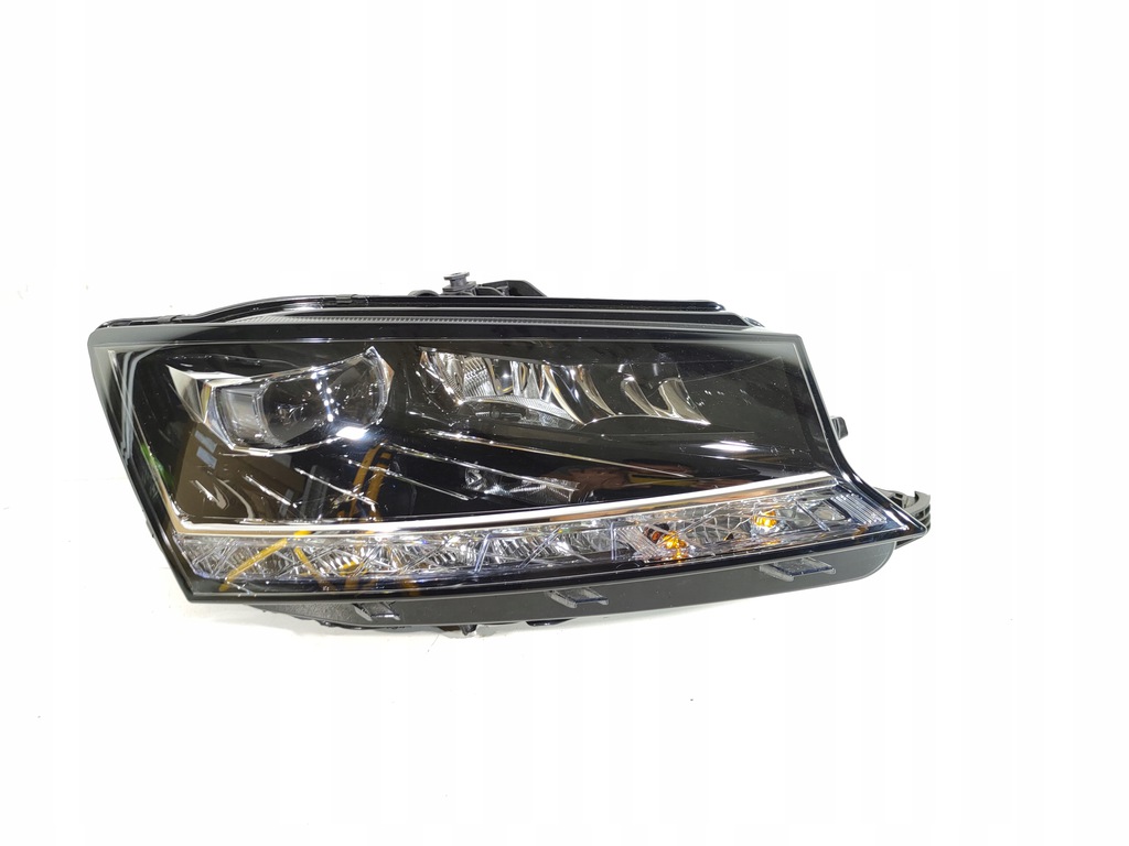 skoda fabia iii lift 6v0 faro der.. led (#)