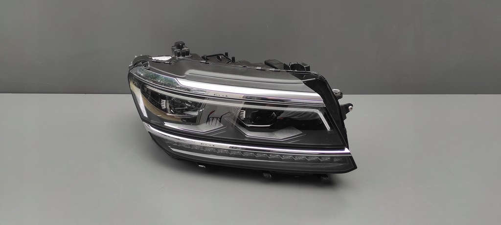  faro frente der.. vw tiguan ii 5n 5nb941082d (#)