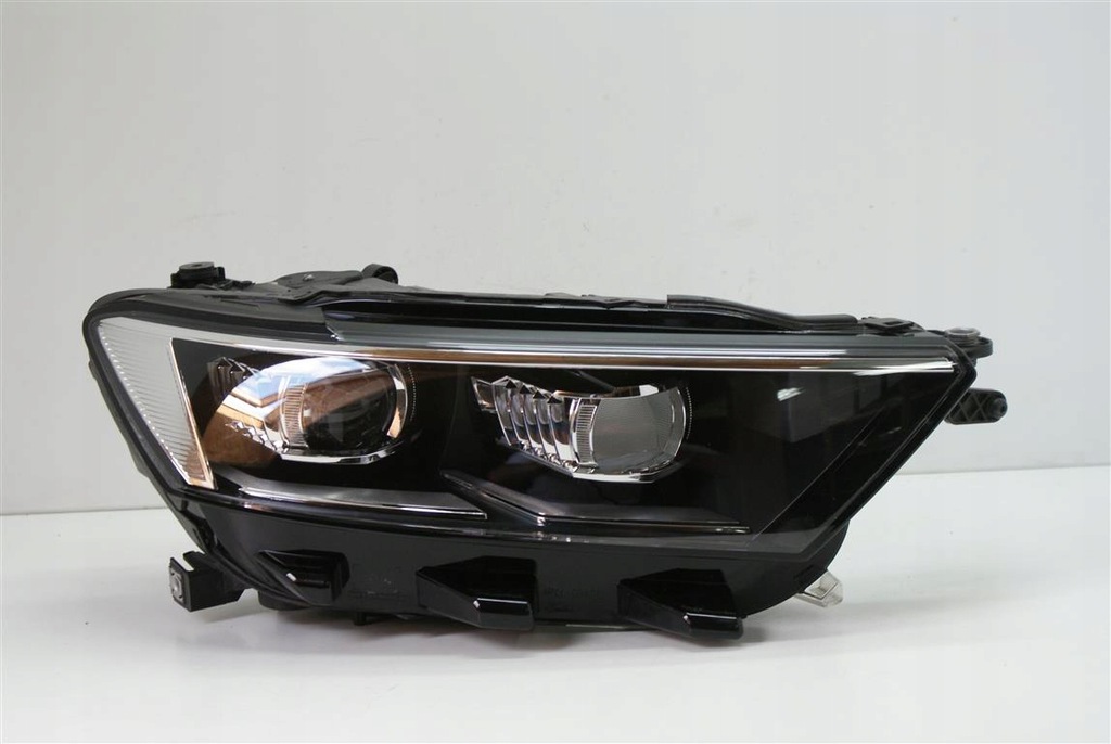 vw t roc 2ga 17r der.. faro full led eur (#)