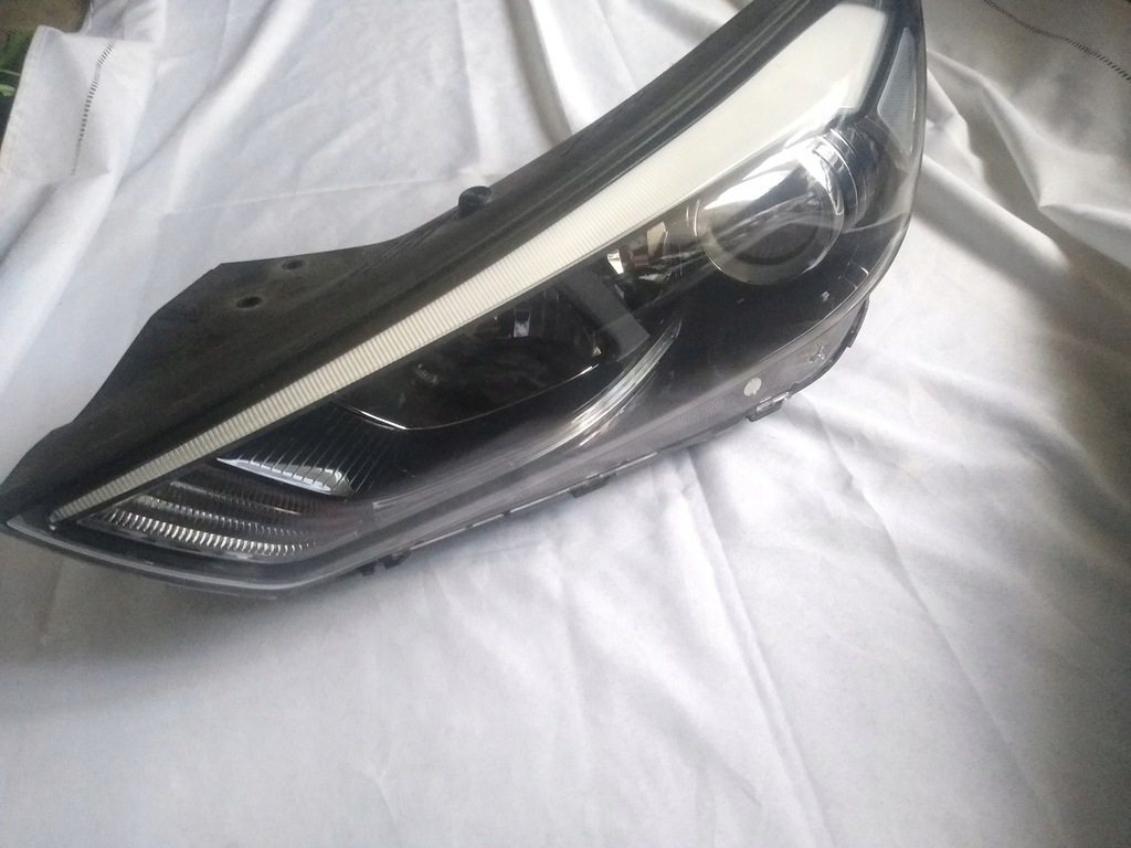 hyundai  tucson faro delantero izq. 92101d7100 (#)