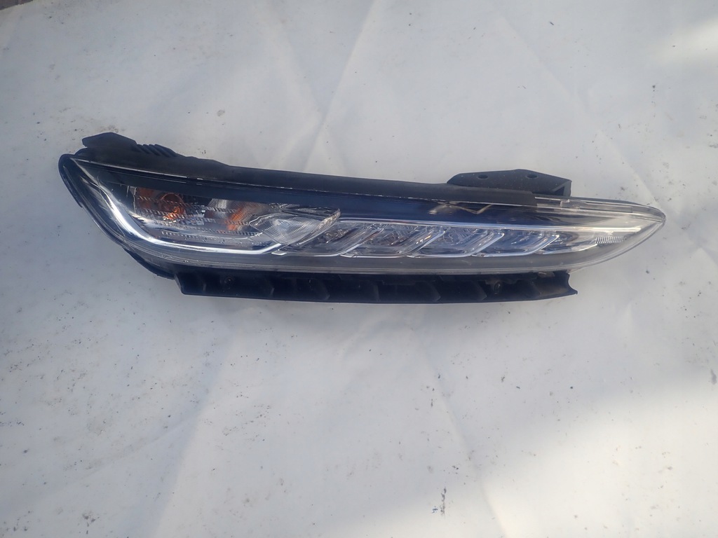 hyundai  kona 17 20 faro frente led der.. (#)