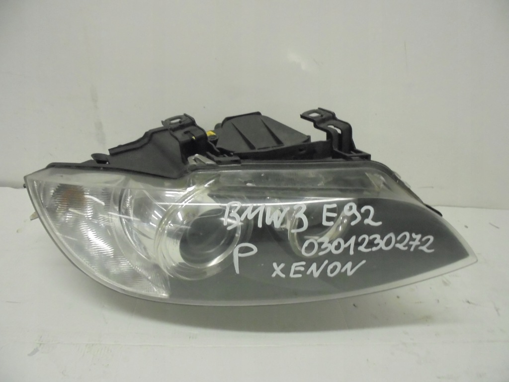  faro frente der.. bmw e92 xénon 0301230272 (#)