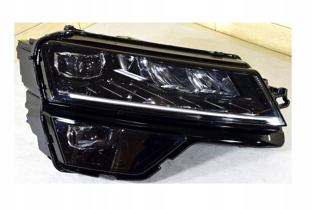 skoda karoq 57b delantera faro frente  (#)