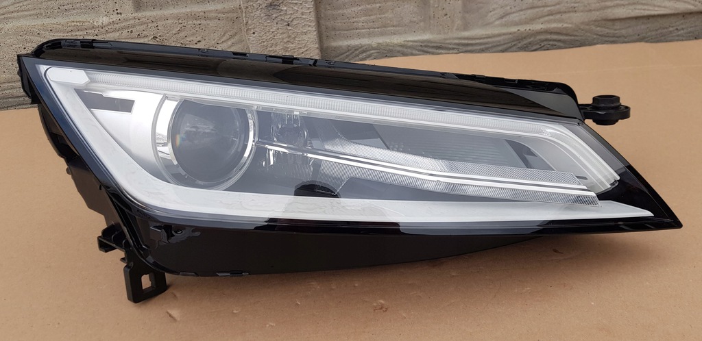  faro frente der.. audi tt xénon 8s0941006 (#)