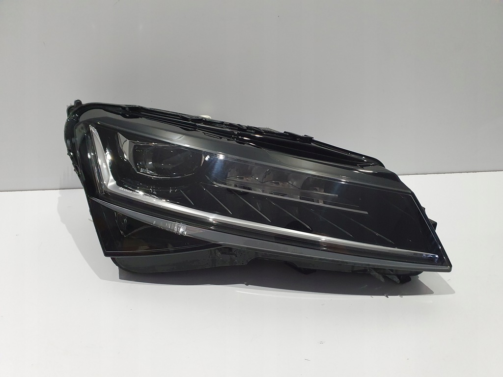  faro der.. full led superb iii lift (#)