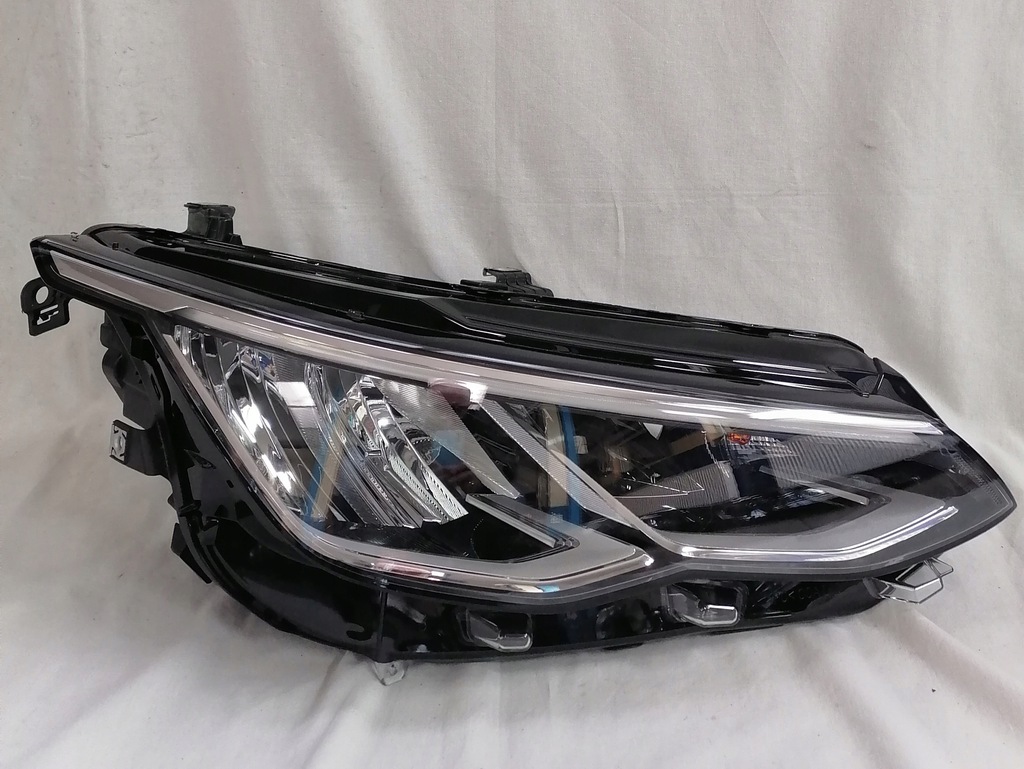 vw golf viii faro der.. full led (#)