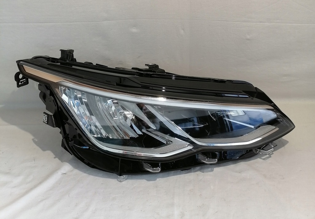 vw golf viii faro der.. full led (#)