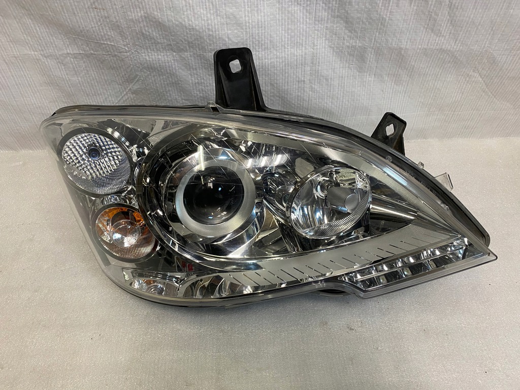 mercedes w639 lift faro delantero der.. a6398202961 (#)