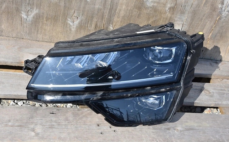 skoda karoq faro led (#)