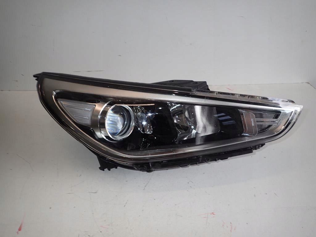  faro frente delantero der.. hyundai  i30 17 (#)