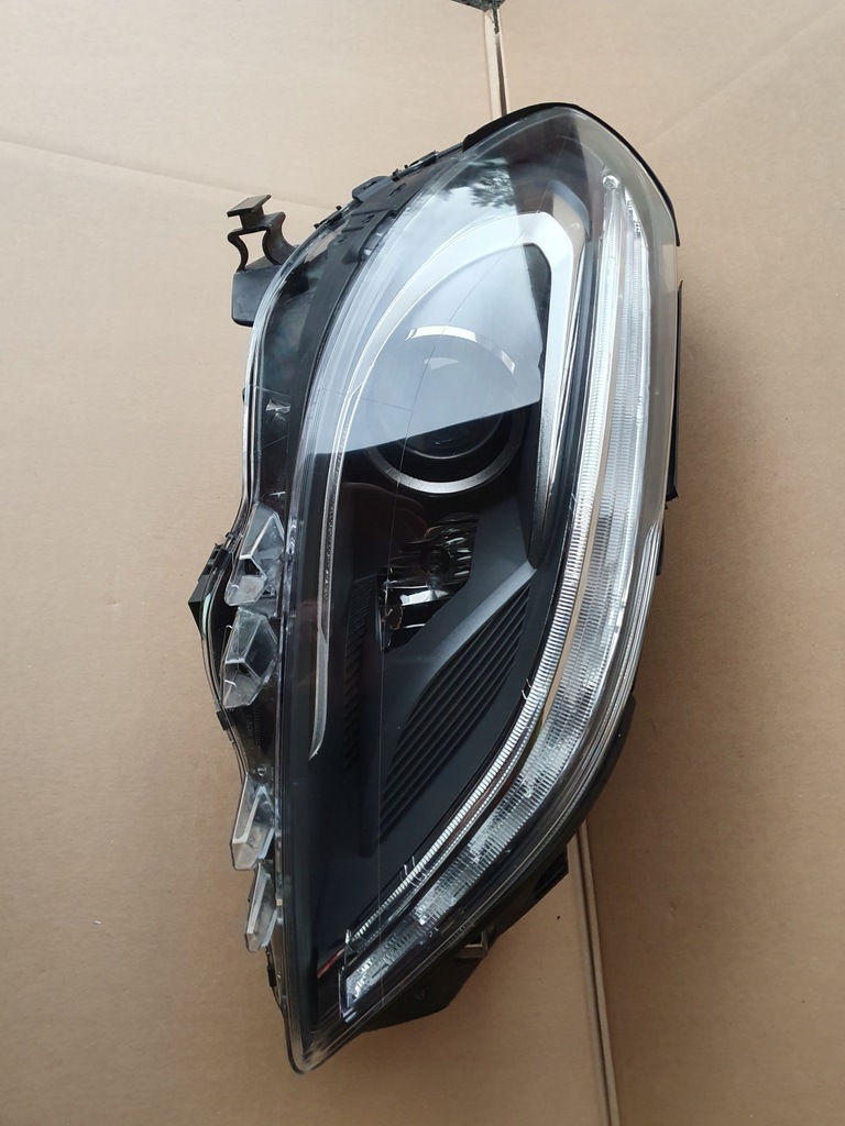  faro frente der.. ils mercedes w246 b clase (#)