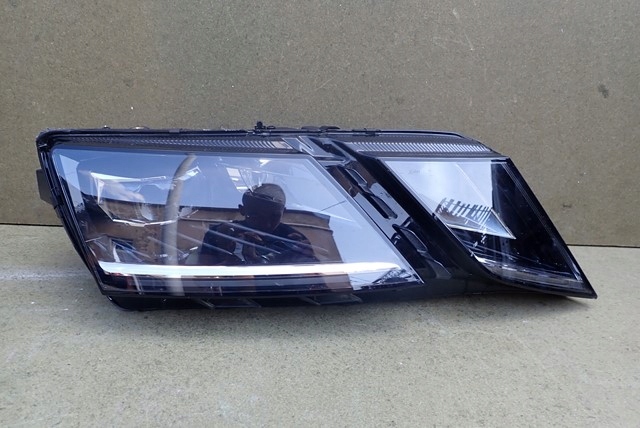  faro der.. full led skoda octavia iii lift 5e (#)