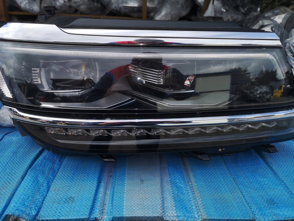  faro tiguan full led 5nb941  der..  izq.  lote (#)