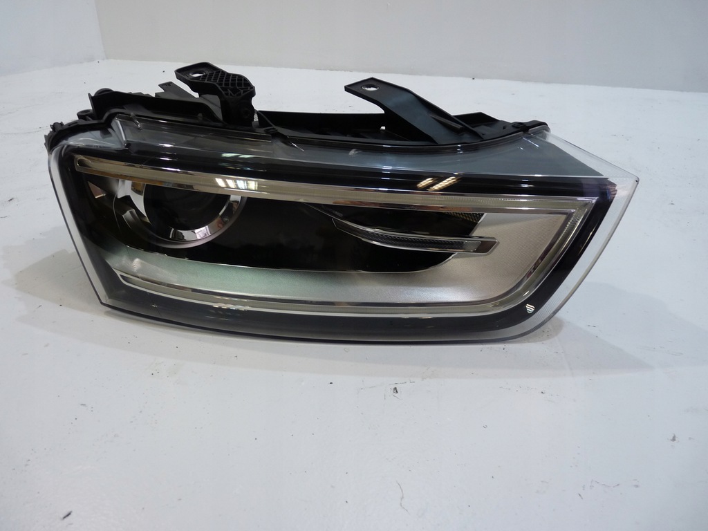 audi q3 8u faro der.. bixenon 8u0941004d (#)