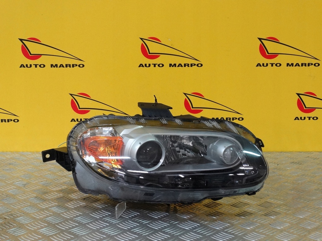 mazda mx5 mx 5 2005 faro der.. xénon (#)