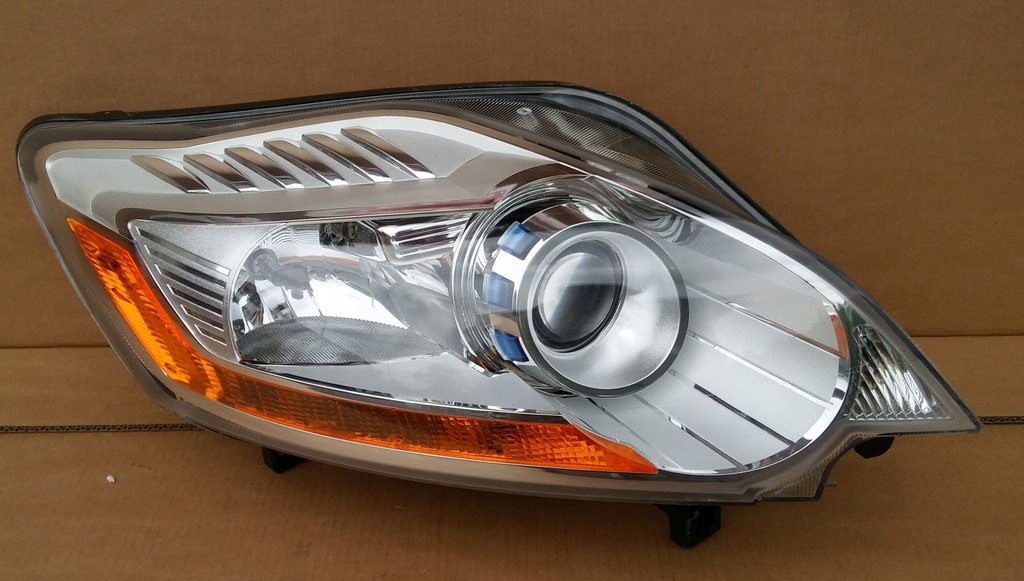  faro der.. ford kuga mki 2008 (#)